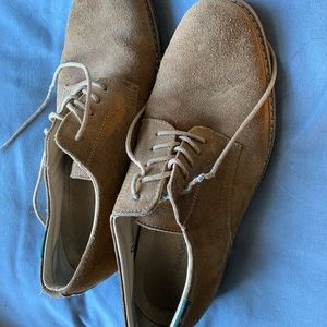 Men Bass brown dress shoes